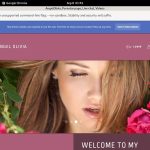 Angelolivia.modelcentro.com Sample